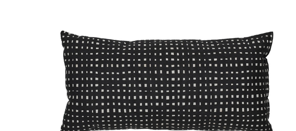 SANDMOTT lace pillow, black-white, 30x58 cm