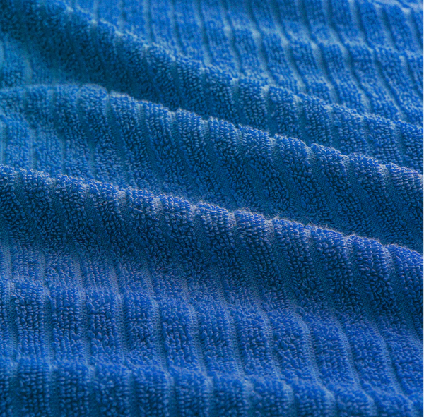 VÅGSJÖN Hand towel, bright blue, 50x100 cm